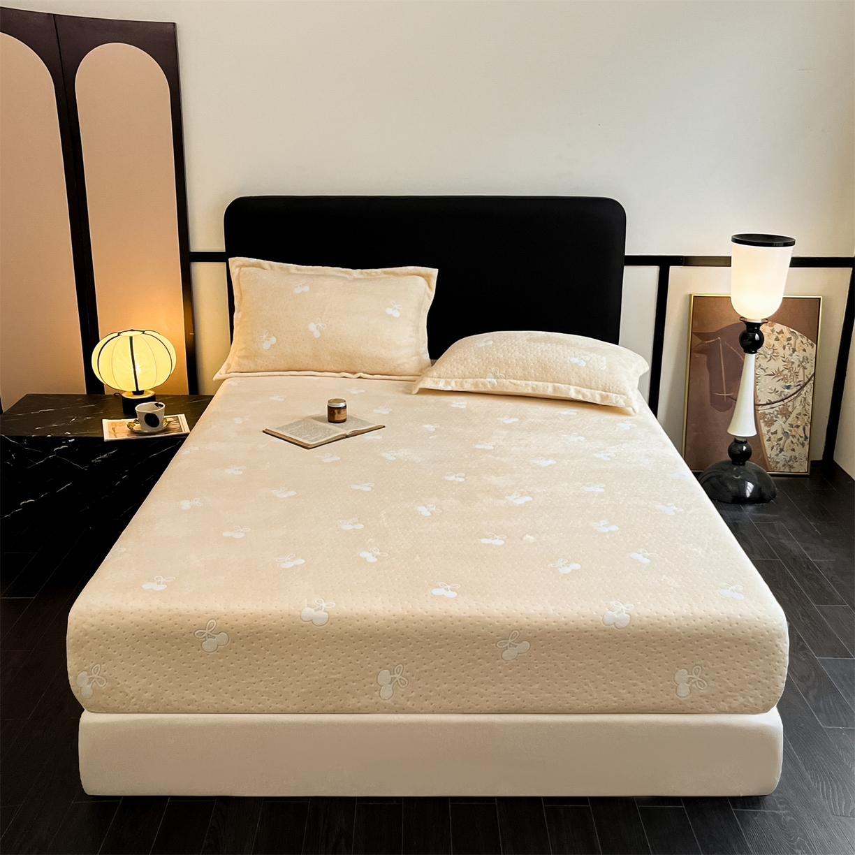 857家居 2025新款樱桃牛奶绒床笠 樱桃-卡其