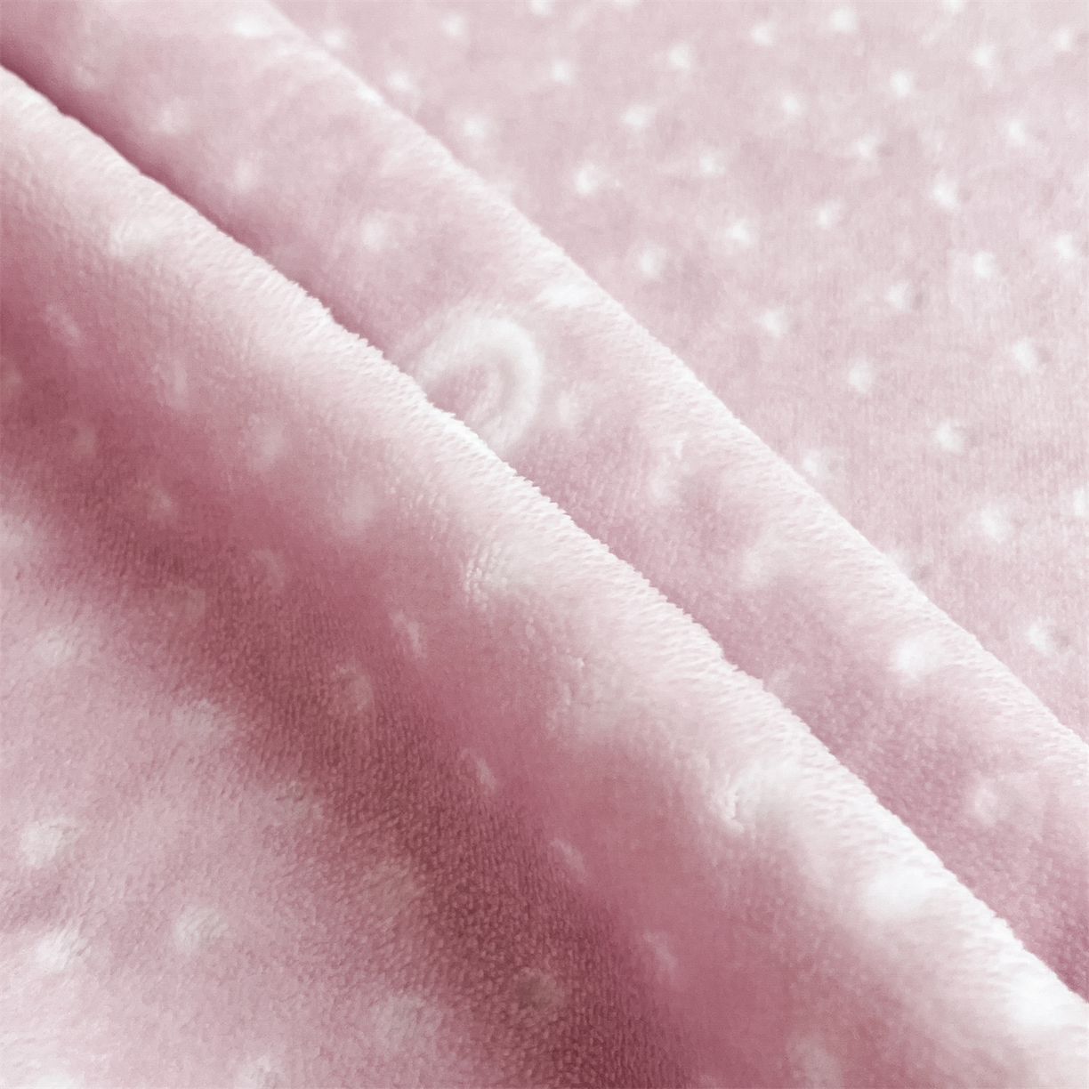 91家纺网 家纺一手货源 找家纺 857家居 2025新款樱桃牛奶绒床笠 樱桃-嫩粉