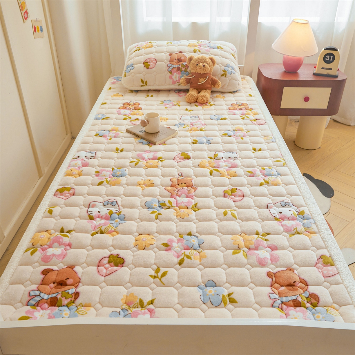 91家纺网 家纺一手货源 找家纺 雯豆家纺 【加厚款】2025新款牛奶绒床褥床垫学生宿舍床护垫子 牛奶绒床褥-彩色萌宠【加厚款】