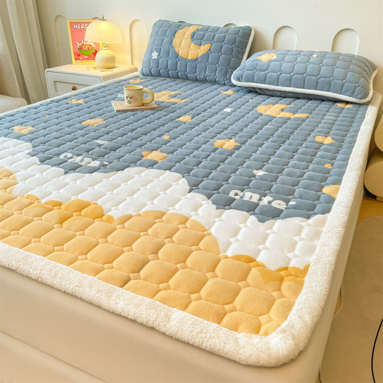 91家纺网 家纺一手货源 找家纺 （总）雯豆家纺 【加厚款】2025新款牛奶绒床垫床护垫印花小清新床褥床垫子