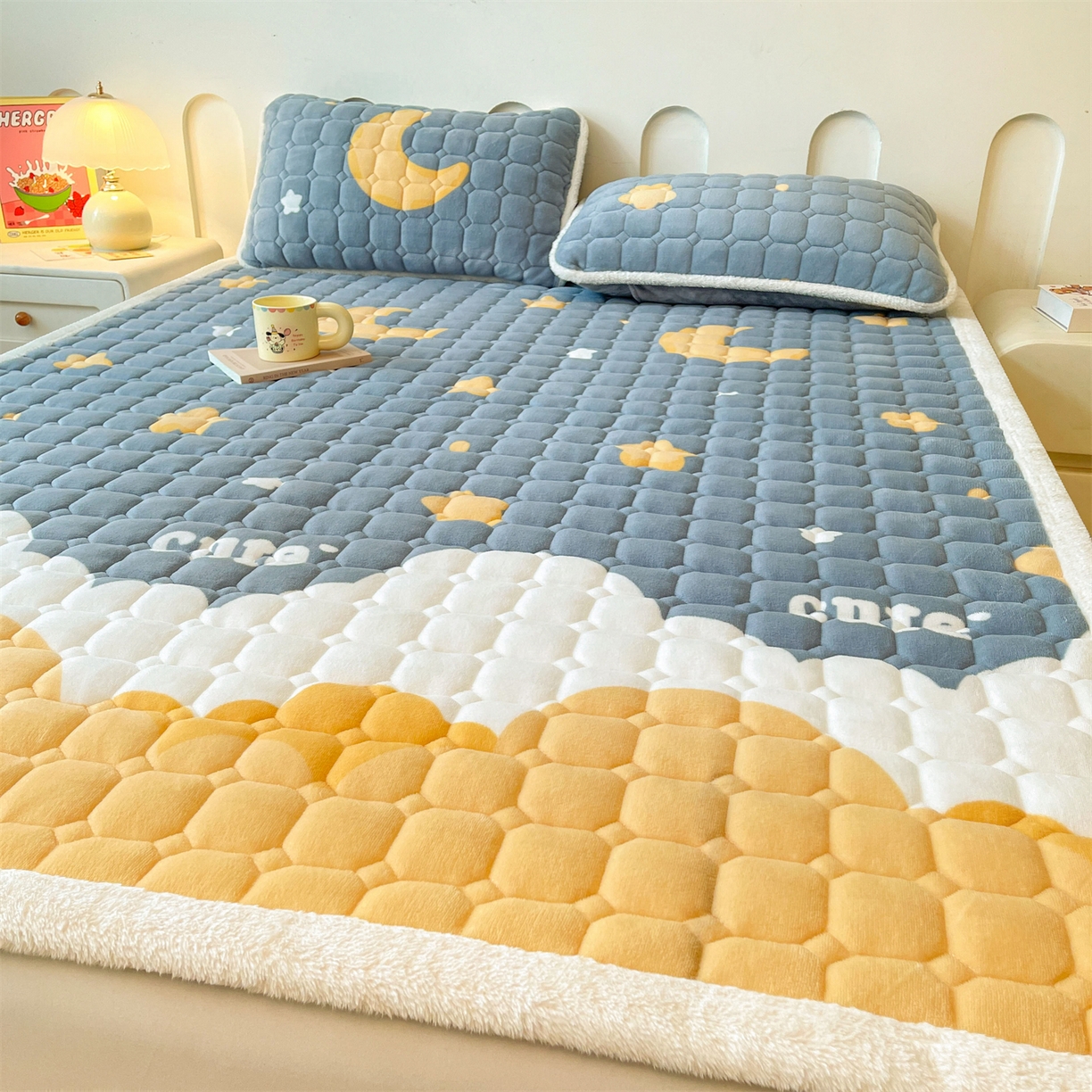 91家纺网 家纺一手货源 找家纺 （总）雯豆家纺 【加厚款】2025新款牛奶绒床垫床护垫印花小清新床褥床垫子