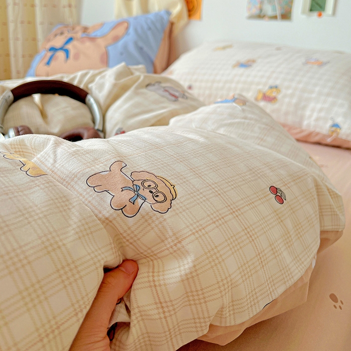 91家纺网 家纺一手货源 找家纺 海岛哥哥 2025新款105克软绵绵大版枕套四件套系列-大床图（有买家秀）格子萌狗