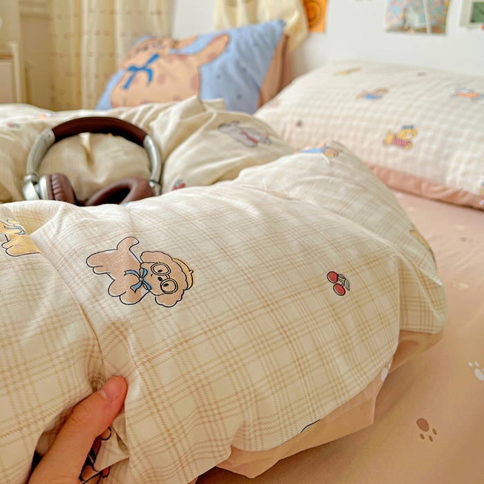 91家纺网 家纺一手货源 找家纺 海岛哥哥 2025新款105克软绵绵大版枕套四件套系列-大床图（有买家秀）格子萌狗