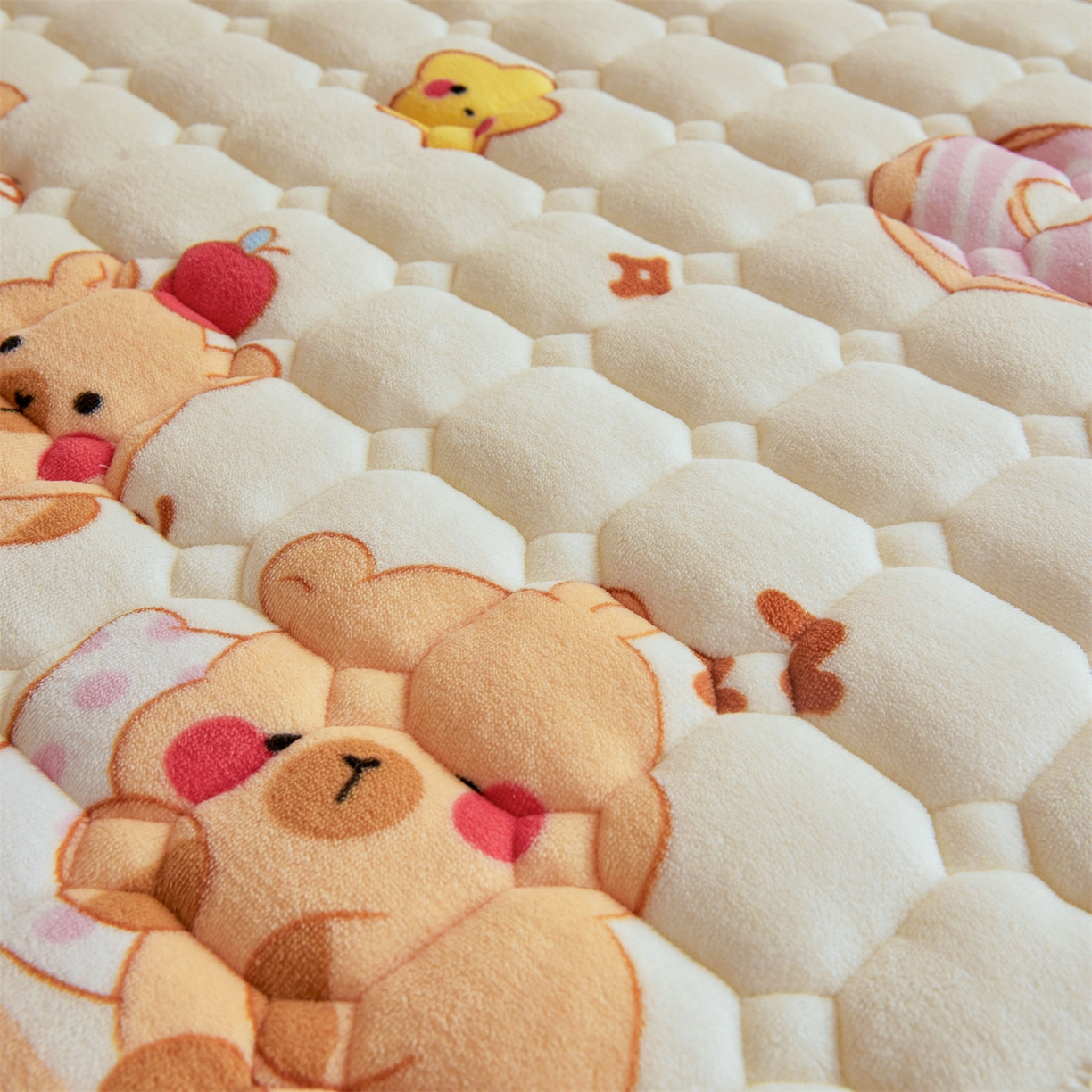 91家纺网 家纺一手货源 找家纺 雯豆家纺 【加厚款】2025新款牛奶绒床褥床垫学生宿舍床护垫子 牛奶绒床褥-欢乐聚会【加厚款】