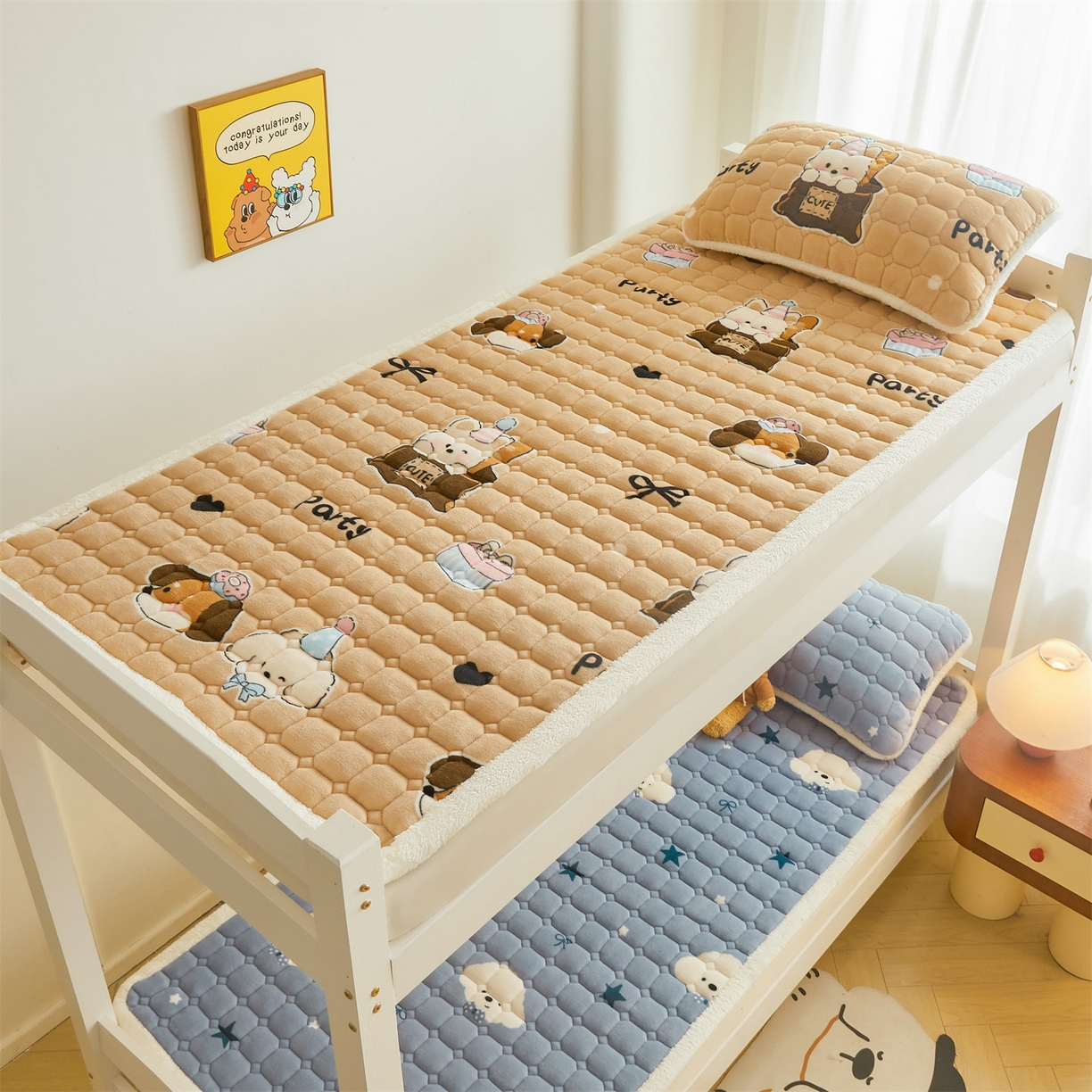 91家纺网 家纺一手货源 找家纺 雯豆家纺 【加厚款】2025新款牛奶绒床褥床垫学生宿舍床护垫子 牛奶绒床褥-狂欢派对【加厚款】