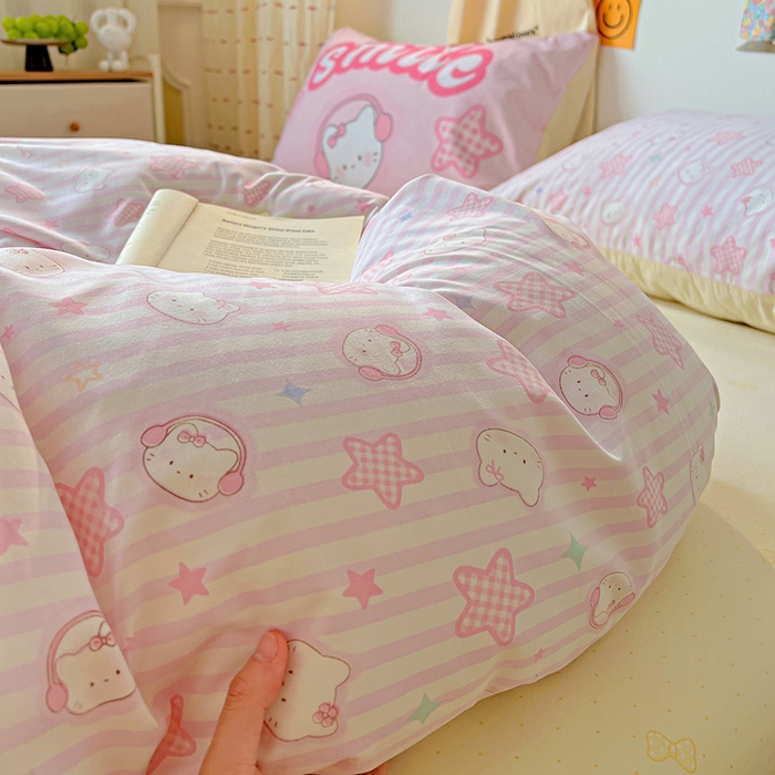 91家纺网 家纺一手货源 找家纺 海岛哥哥 2025新款105克软绵绵大版枕套四件套系列-大床图（有买家秀）星星凯蒂粉