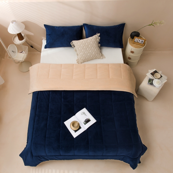 91家纺网 家纺一手货源 找家纺 （总）恩和家纺 2025新款牛奶绒方格绗缝毯