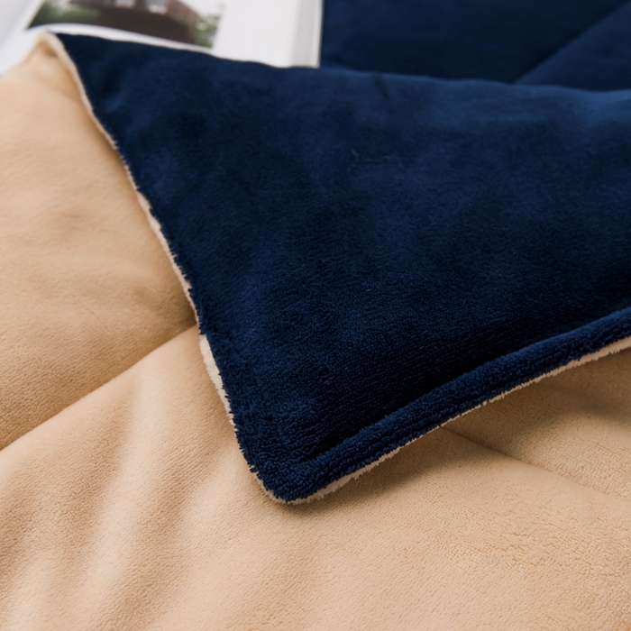 91家纺网 家纺一手货源 找家纺 （总）恩和家纺 2025新款牛奶绒方格绗缝毯