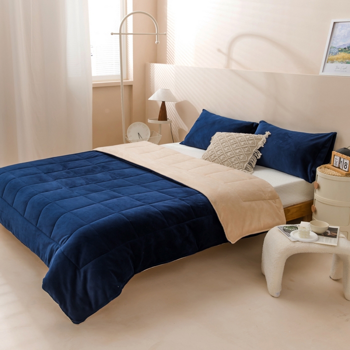 91家纺网 家纺一手货源 找家纺 （总）恩和家纺 2025新款牛奶绒方格绗缝毯