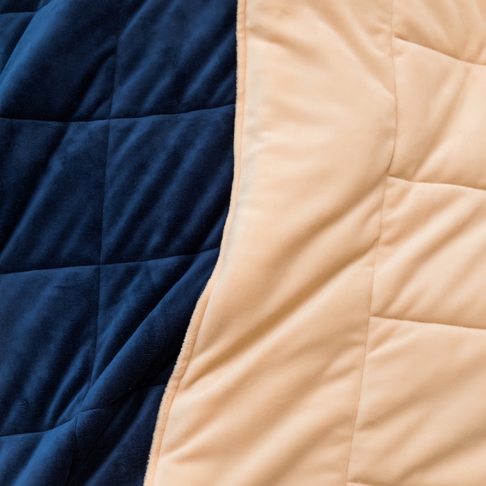 91家纺网 家纺一手货源 找家纺 （总）恩和家纺 2025新款牛奶绒方格绗缝毯