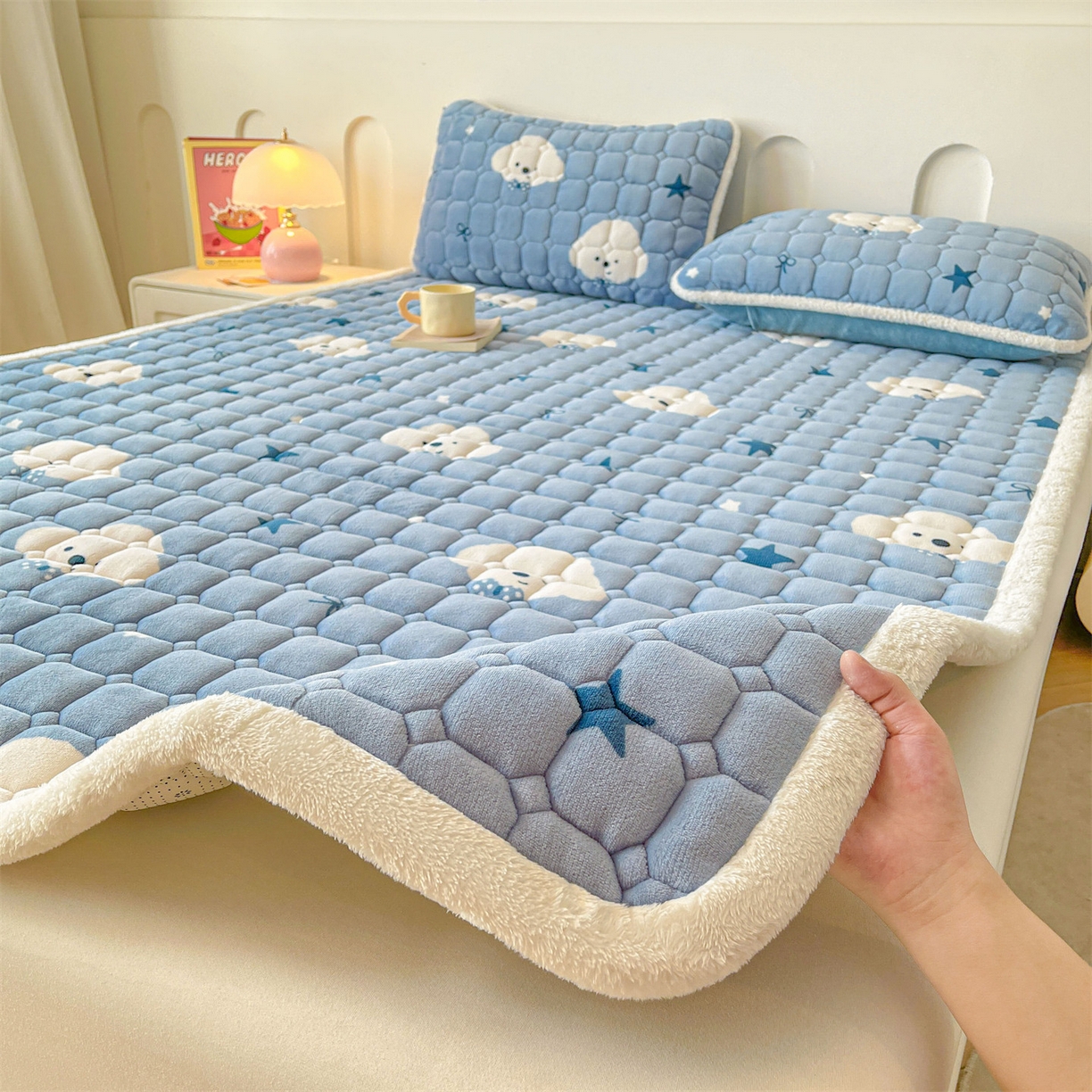 91家纺网 家纺一手货源 找家纺 （总）雯豆家纺 【加厚款】2025新款牛奶绒床垫床护垫印花小清新床褥床垫子