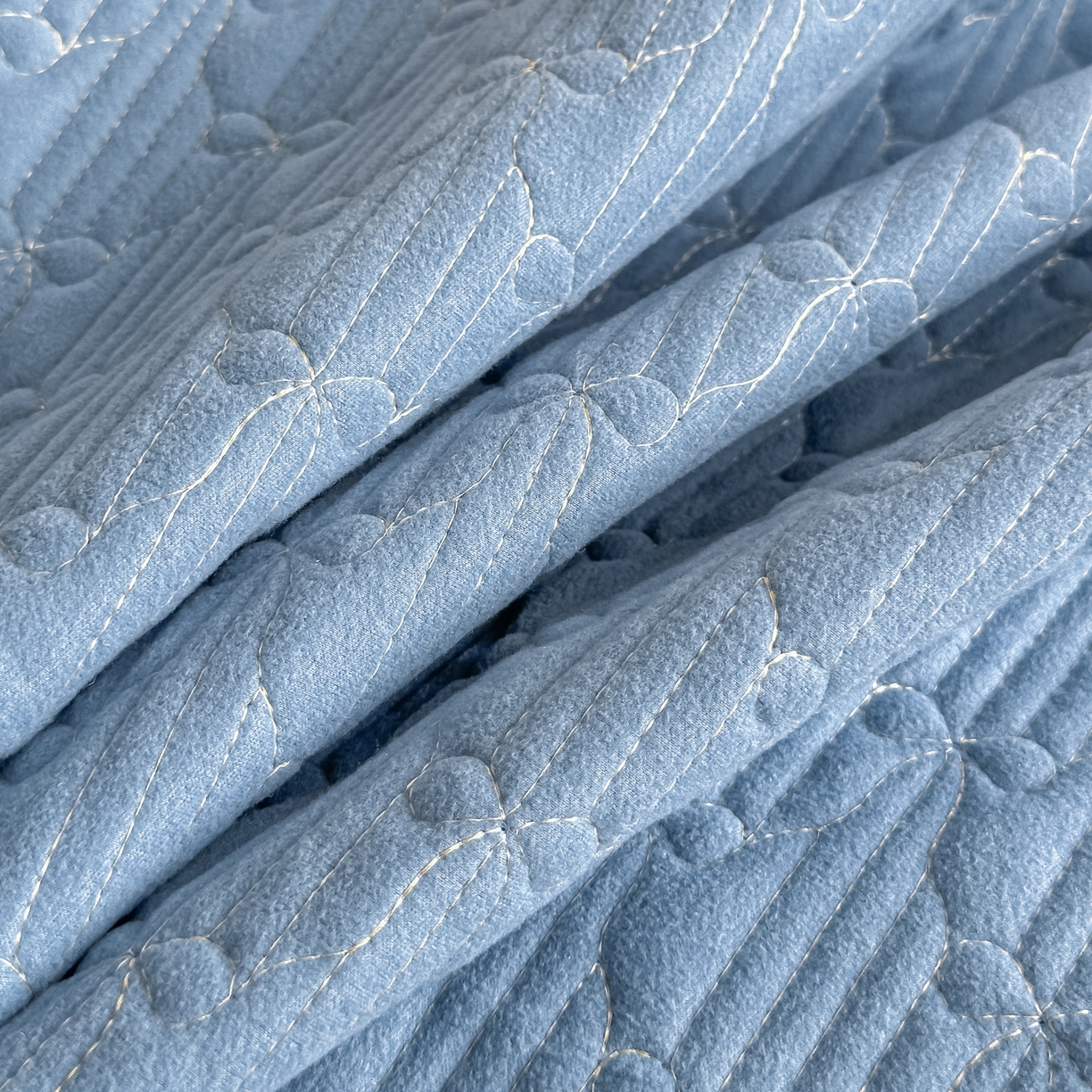 91家纺网 家纺一手货源 找家纺 手艺人家纺 2025新款高克重韩国绒三件套 HS蓝色