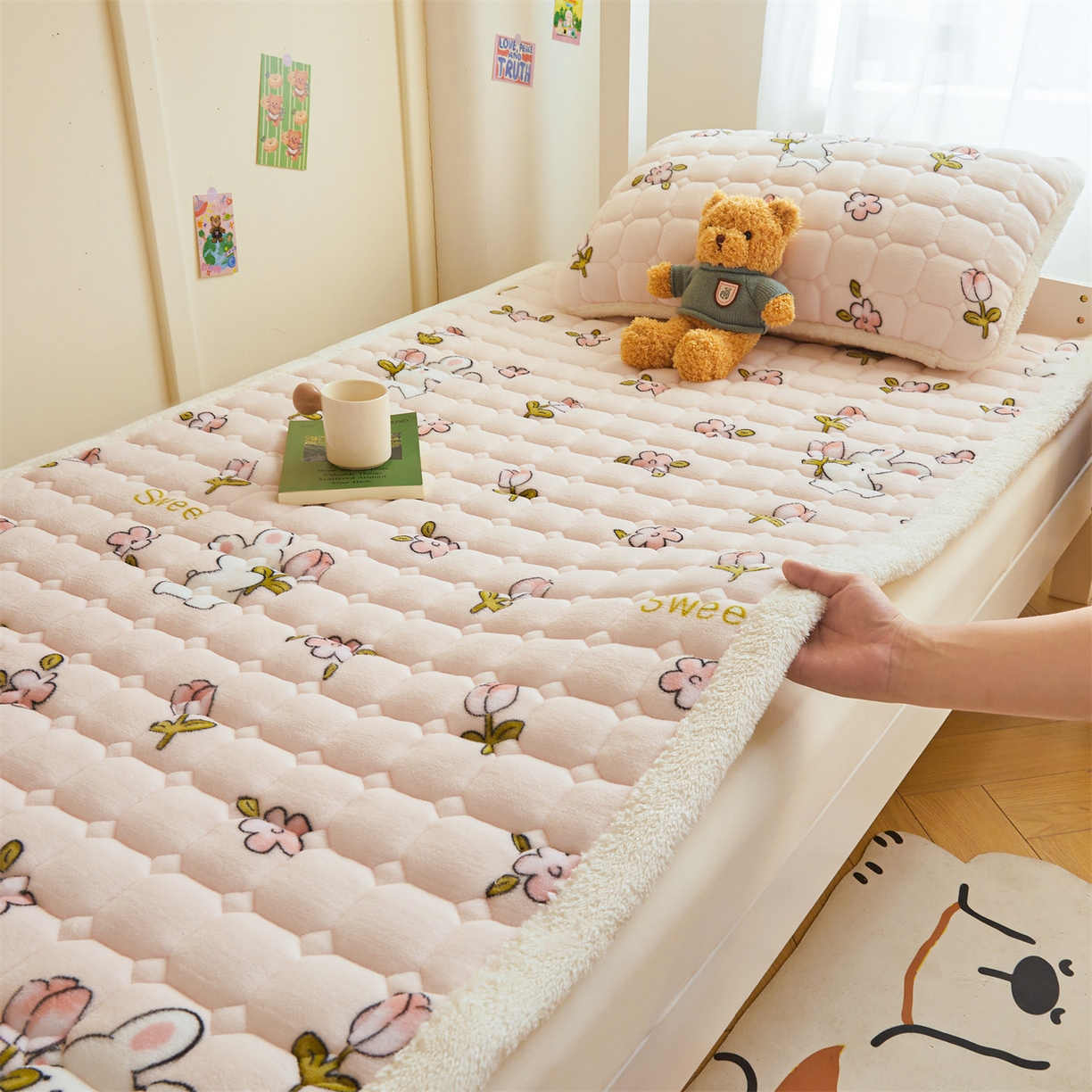 雯豆家纺 【加厚款】2025新款牛奶绒床褥床垫学生宿舍床护垫子 牛奶绒床褥-月季小兔【加厚款】