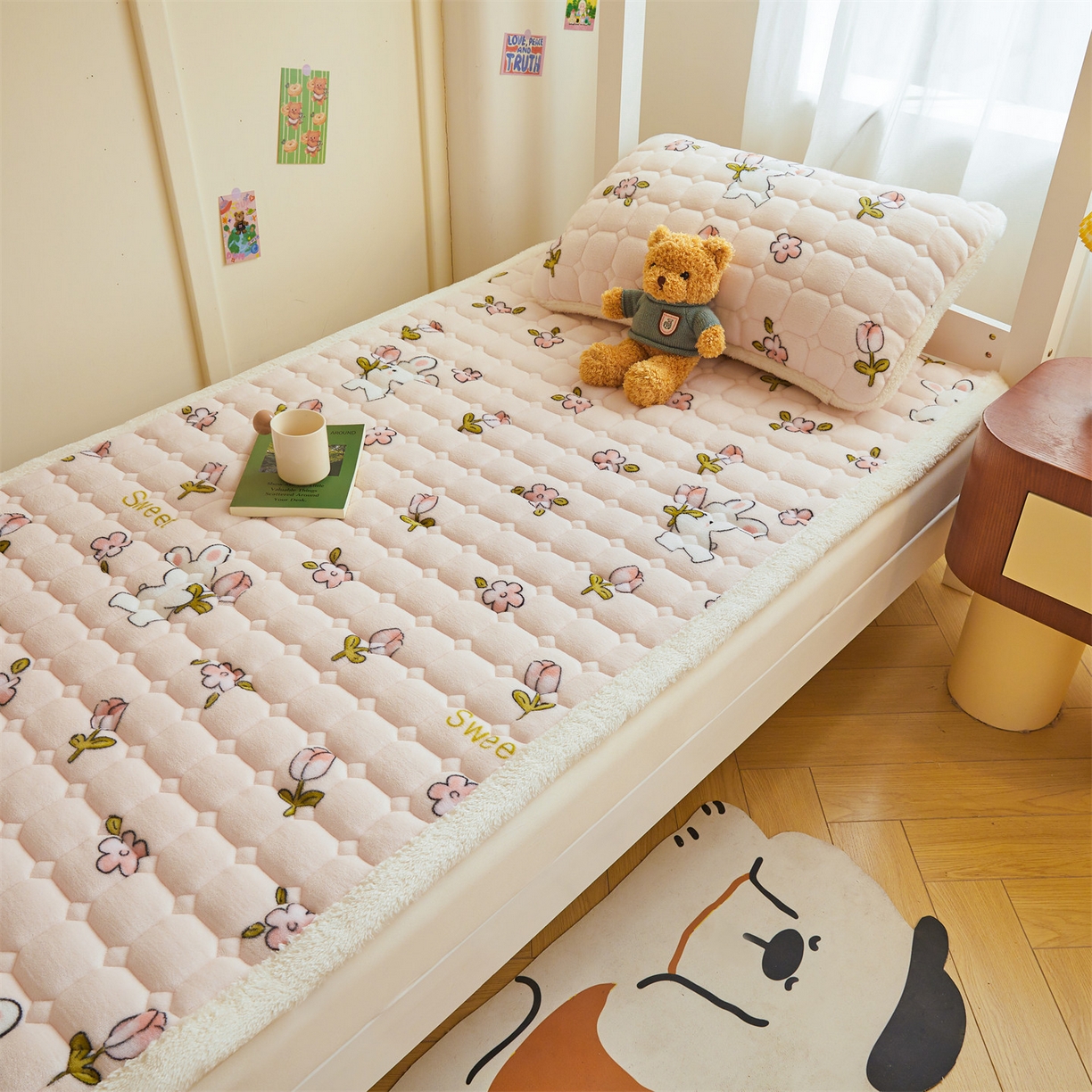 91家纺网 家纺一手货源 找家纺 雯豆家纺 【加厚款】2025新款牛奶绒床褥床垫学生宿舍床护垫子 牛奶绒床褥-月季小兔【加厚款】