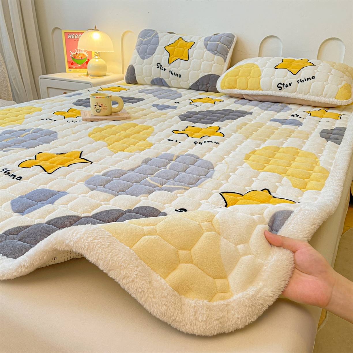 雯豆家纺 【加厚款】2025新款牛奶绒床垫床护垫印花小清新床褥床垫子 牛奶绒床褥-斑点星星【加厚款】