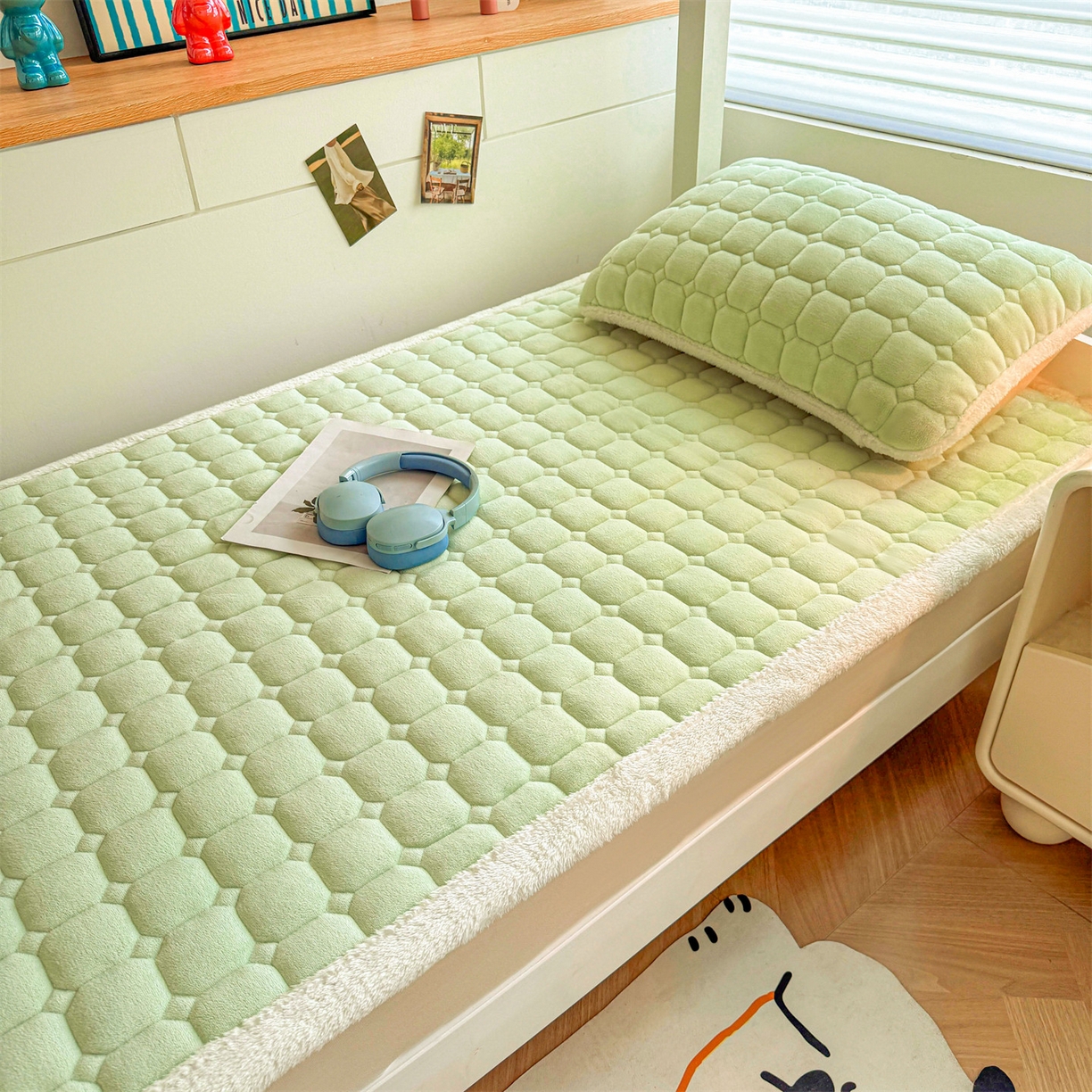 91家纺网 家纺一手货源 找家纺 雯豆家纺 【加厚款】2025新款牛奶绒床褥纯色学生宿舍床垫子 牛奶绒床褥-薄荷绿【加厚款】