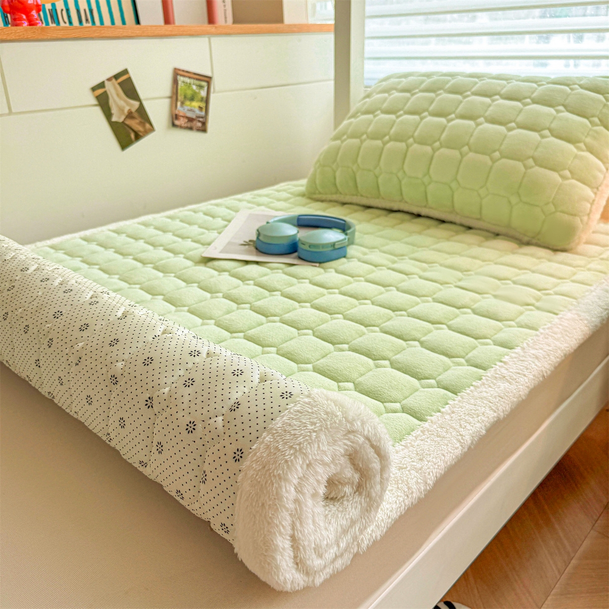 91家纺网 家纺一手货源 找家纺 雯豆家纺 【加厚款】2025新款牛奶绒床褥纯色学生宿舍床垫子 牛奶绒床褥-薄荷绿【加厚款】