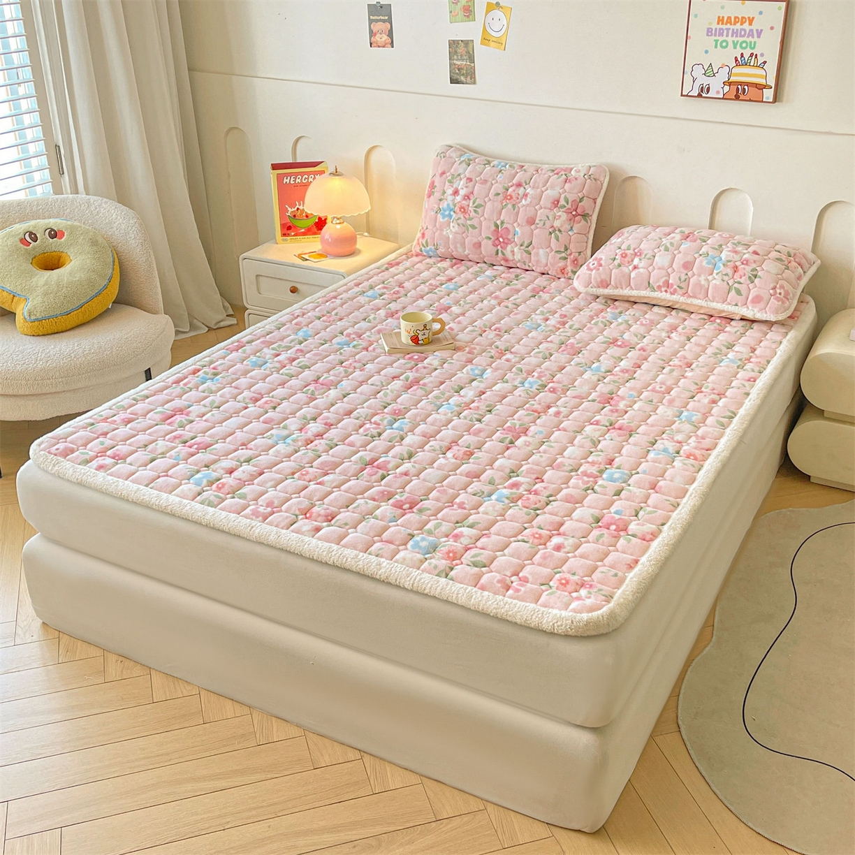 91家纺网 家纺一手货源 找家纺 雯豆家纺 【加厚款】2025新款牛奶绒床垫床护垫印花小清新床褥床垫子 牛奶绒床褥-莱茵【加厚款】