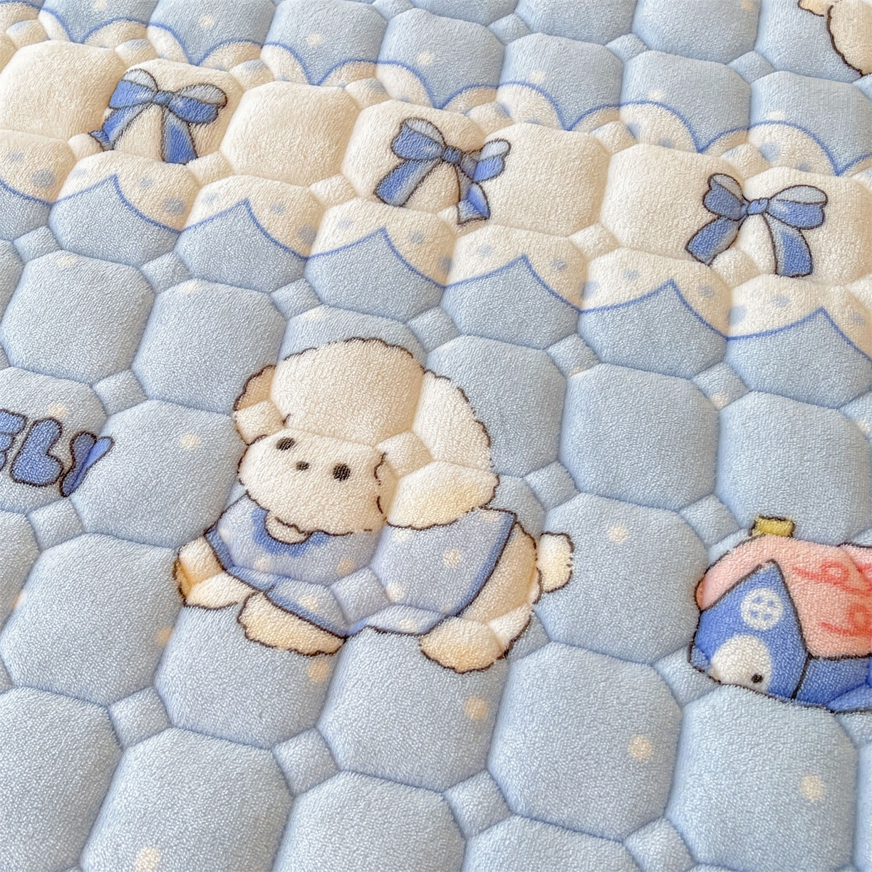 91家纺网 家纺一手货源 找家纺 雯豆家纺 【加厚款】2025新款牛奶绒床垫床护垫印花小清新床褥床垫子 牛奶绒床褥-奶蓝小狗【加厚款】