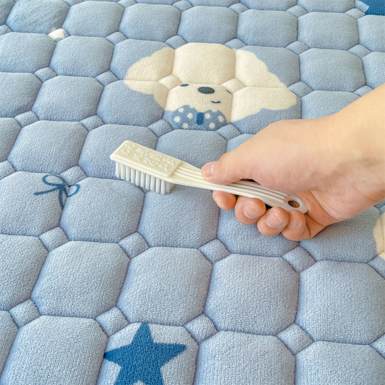 91家纺网 家纺一手货源 找家纺 雯豆家纺 【加厚款】2025新款牛奶绒床垫床护垫印花小清新床褥床垫子 牛奶绒床褥-星空小狗【加厚款】