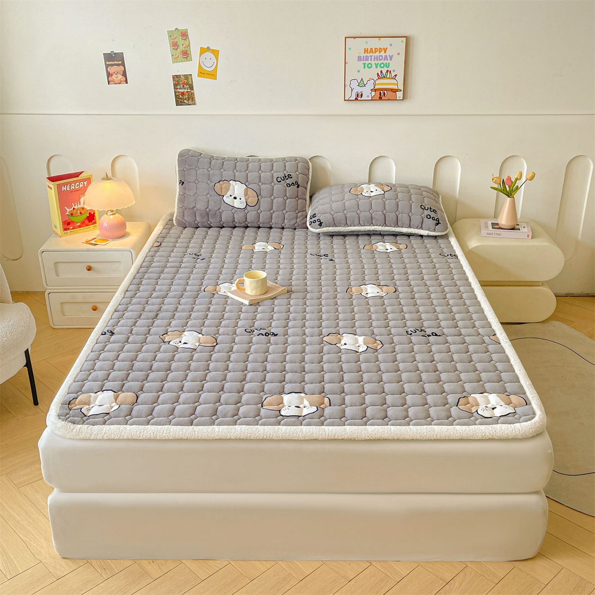 91家纺网 家纺一手货源 找家纺 雯豆家纺 【加厚款】2025新款牛奶绒床垫床护垫印花小清新床褥床垫子 牛奶绒床褥-阳光狗【加厚款】