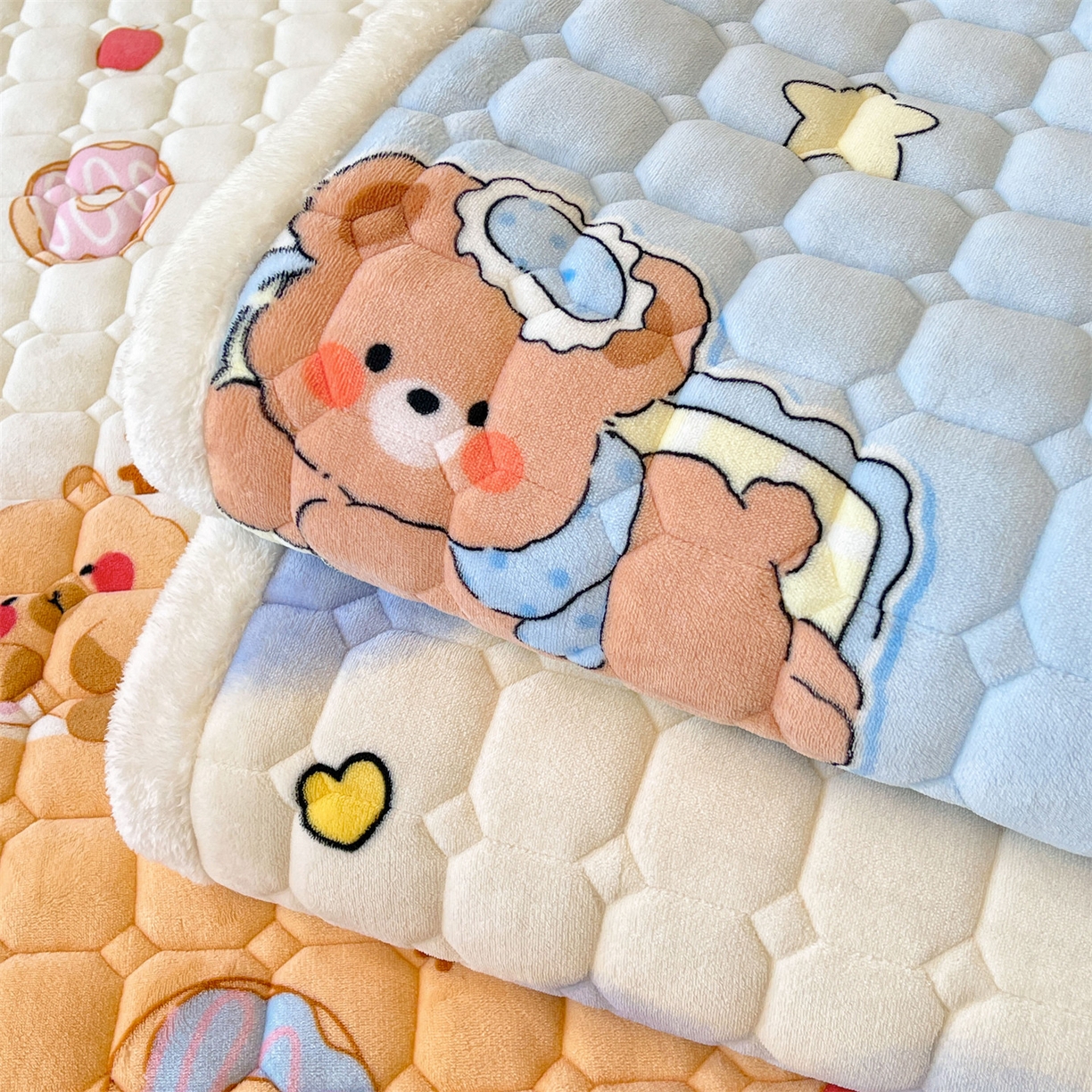 91家纺网 家纺一手货源 找家纺 雯豆家纺 【加厚款】2025新款牛奶绒床垫床护垫印花小清新床褥床垫子 组合