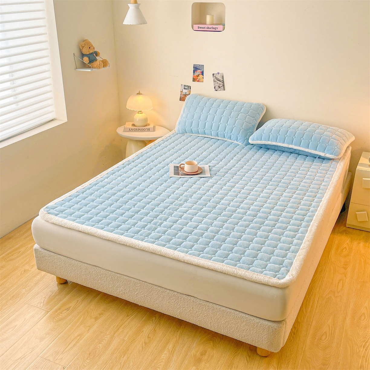 91家纺网 家纺一手货源 找家纺 雯豆家纺 【加厚款】2025秋冬新款牛奶绒纯色床褥床垫床护垫子 牛奶绒床褥-天蓝【加厚款】