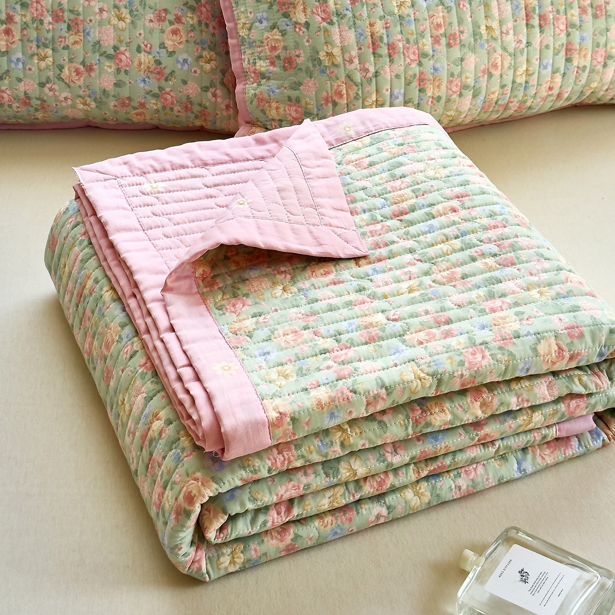 91家纺网 家纺一手货源 找家纺 （总）暖萌 2025新款A类双棉100%全棉13372印花床盖系列