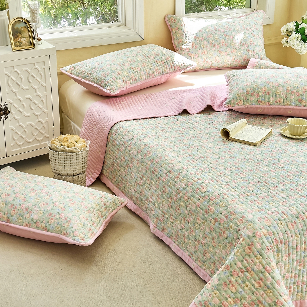 91家纺网 家纺一手货源 找家纺 暖萌 2025新款A类双棉100%全棉13372印花床盖系列 柏林梦境-绿