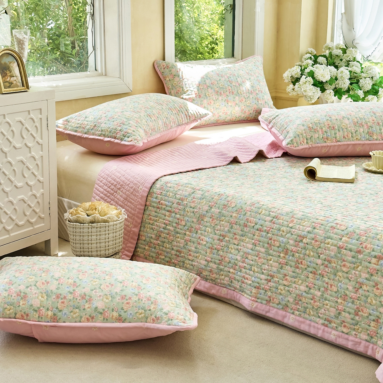 91家纺网 家纺一手货源 找家纺 暖萌 2025新款A类双棉100%全棉13372印花床盖系列 柏林梦境-绿