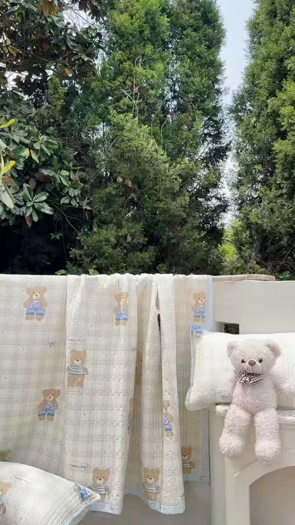 91家纺网 家纺一手货源 找家纺 暖萌 2025新款A类双棉100%全棉13372印花床盖系列 大版比利熊