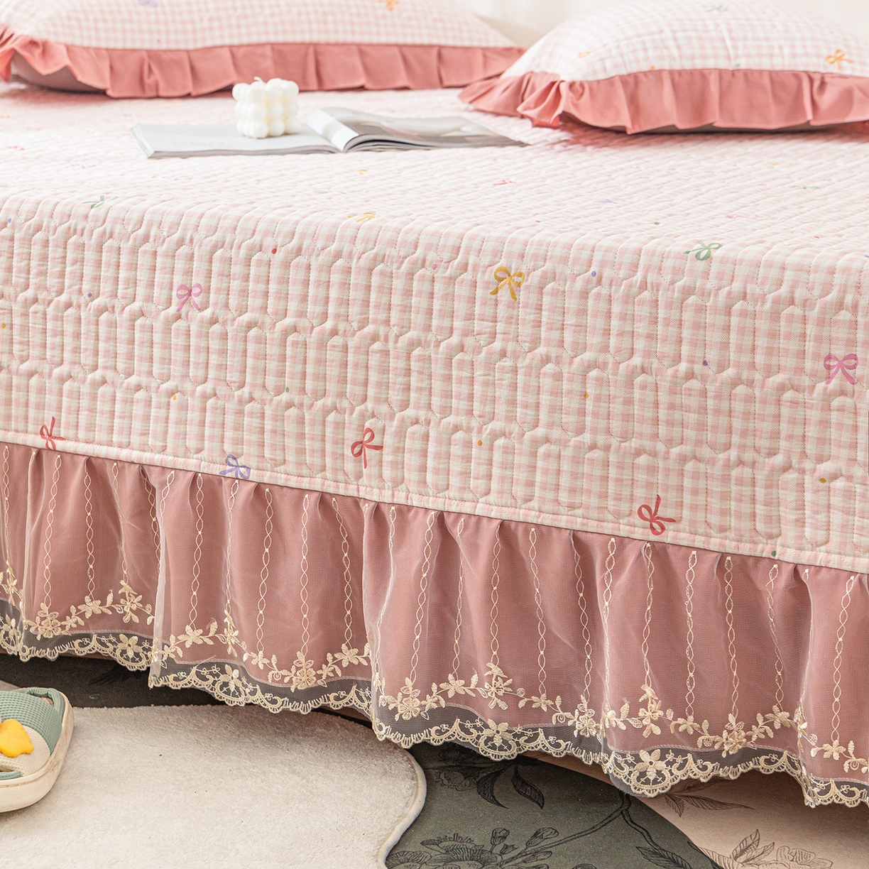 91家纺网 家纺一手货源 找家纺 美优兰 2025新款全棉防滑榻榻米炕垫纯棉床盖三件套 粉色小格