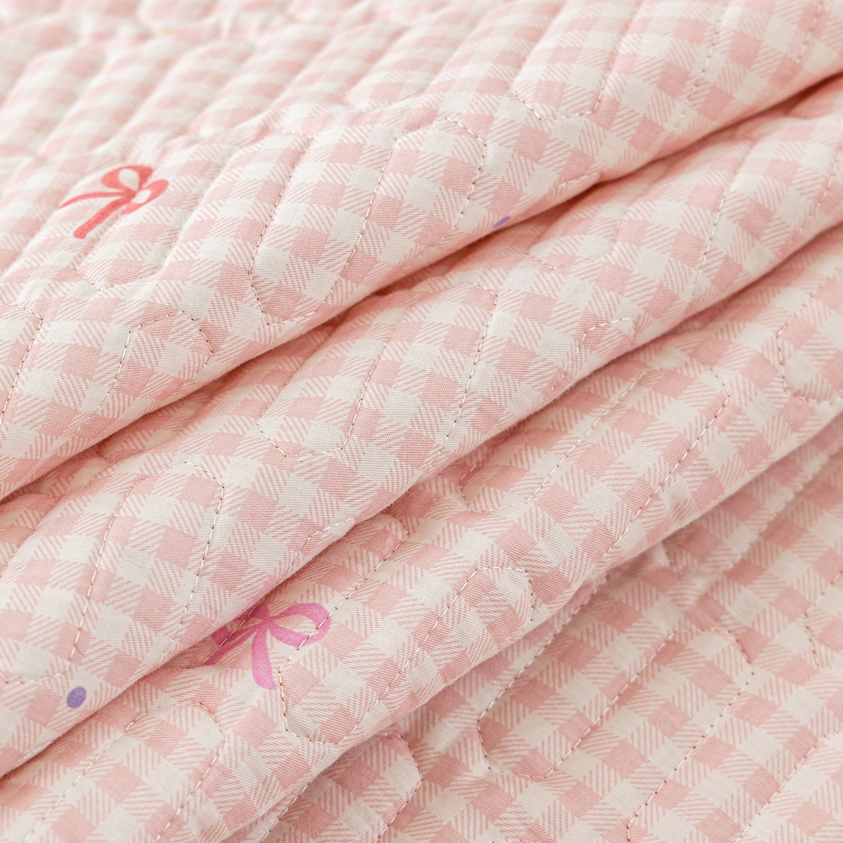 91家纺网 家纺一手货源 找家纺 美优兰 2025新款全棉防滑榻榻米炕垫纯棉床盖三件套 粉色小格