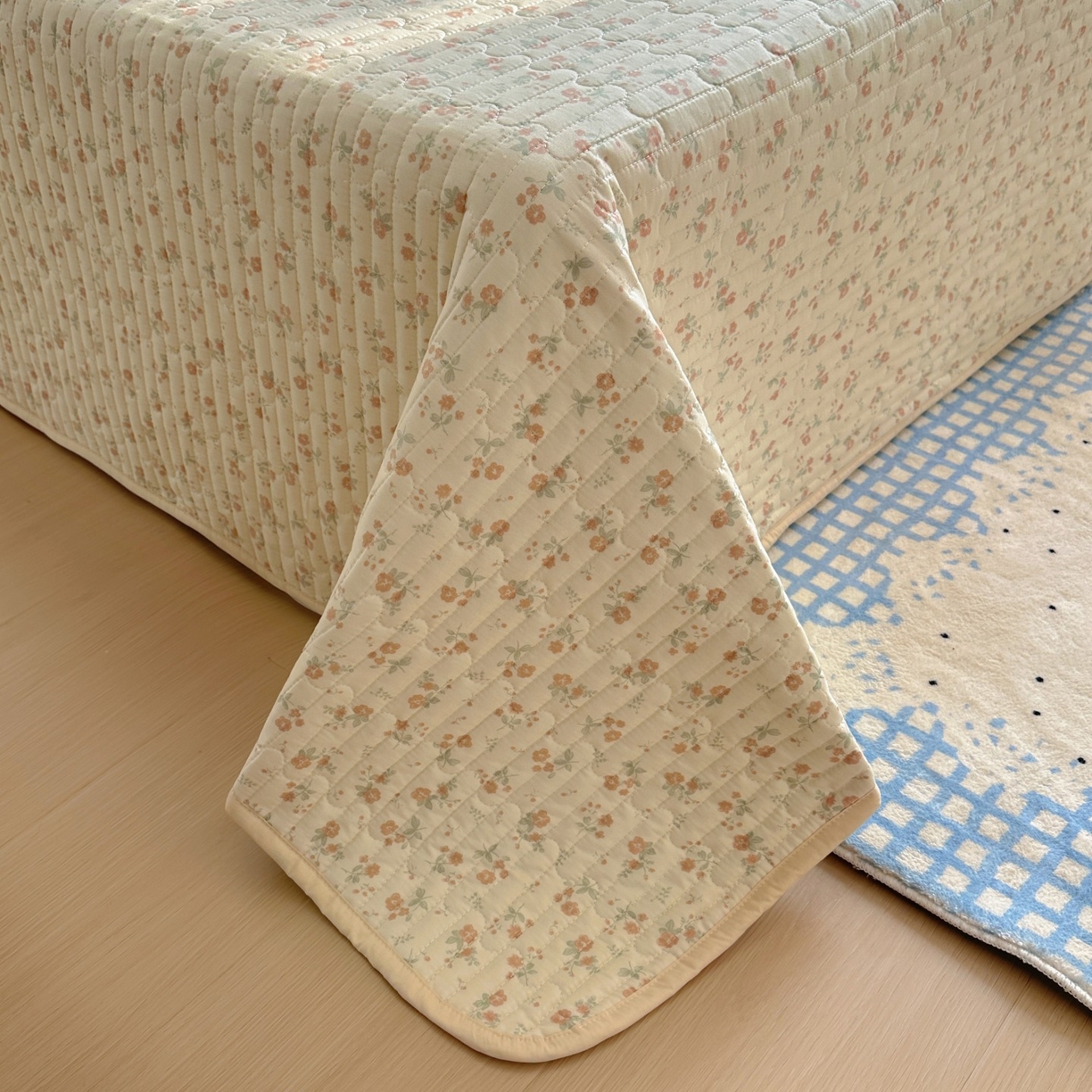 91家纺网 家纺一手货源 找家纺 暖萌 2025新款A类全棉棉花床盖印花系列三件套 觅秋