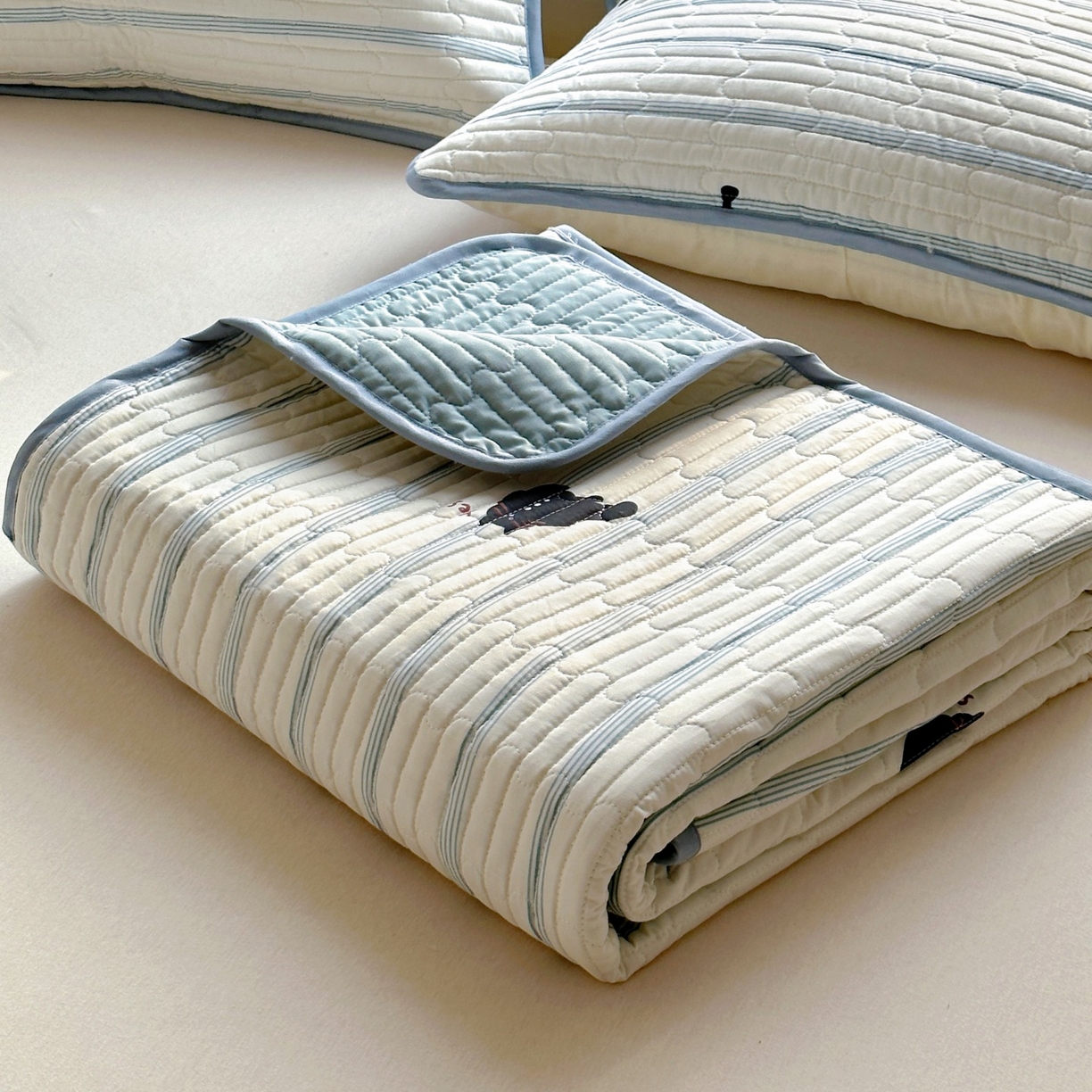 暖萌 2025新款A类全棉棉花床盖印花系列三件套 黑白涂鸦