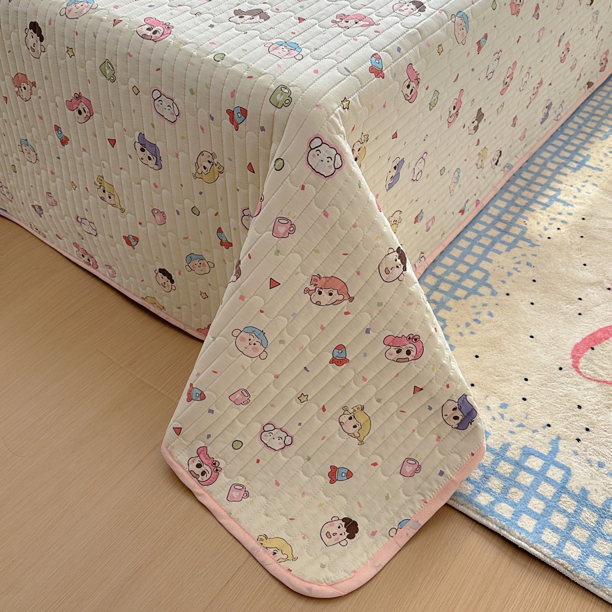 91家纺网 家纺一手货源 找家纺 暖萌 2025新款A类全棉棉花床盖印花系列三件套 糖果幼儿园