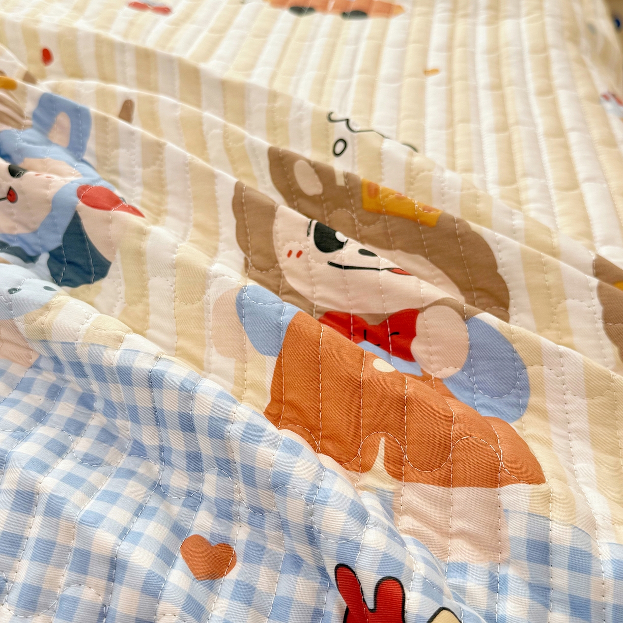 91家纺网 家纺一手货源 找家纺 暖萌 2025新款A类全棉棉花床盖印花系列三件套 拉布兔兔