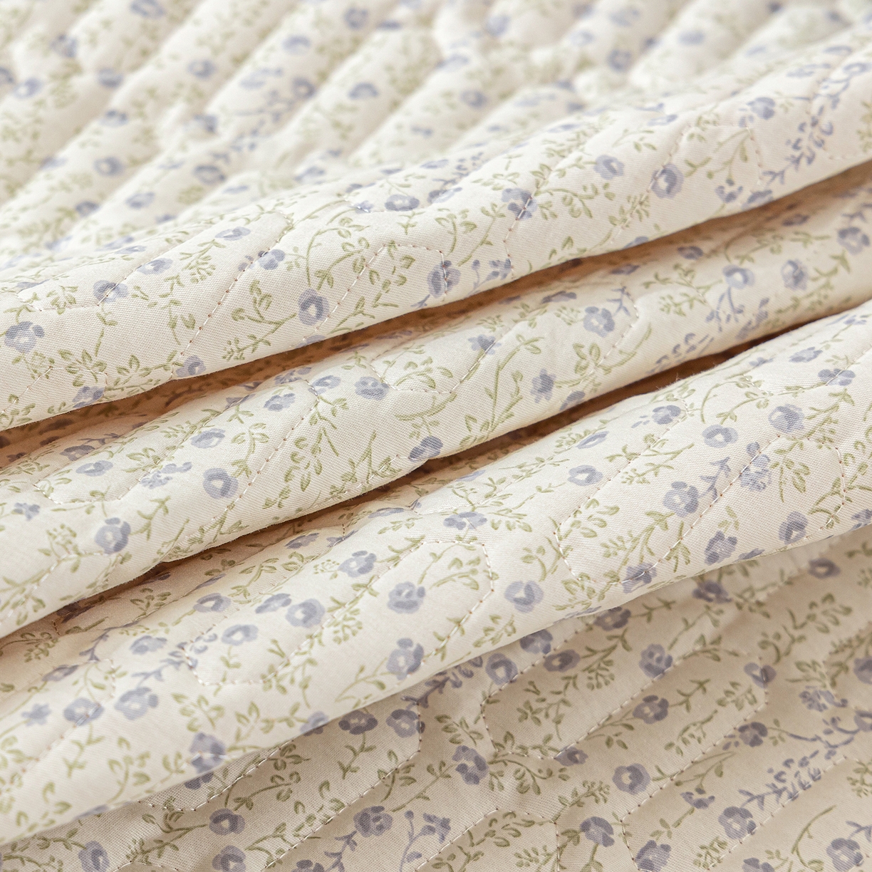 91家纺网 家纺一手货源 找家纺 美优兰 2025新款全棉防滑榻榻米炕垫纯棉床盖三件套 满天星