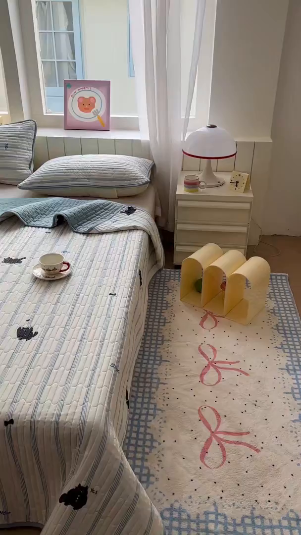 91家纺网 家纺一手货源 找家纺 暖萌 2025新款A类全棉棉花床盖印花系列三件套 黑白涂鸦