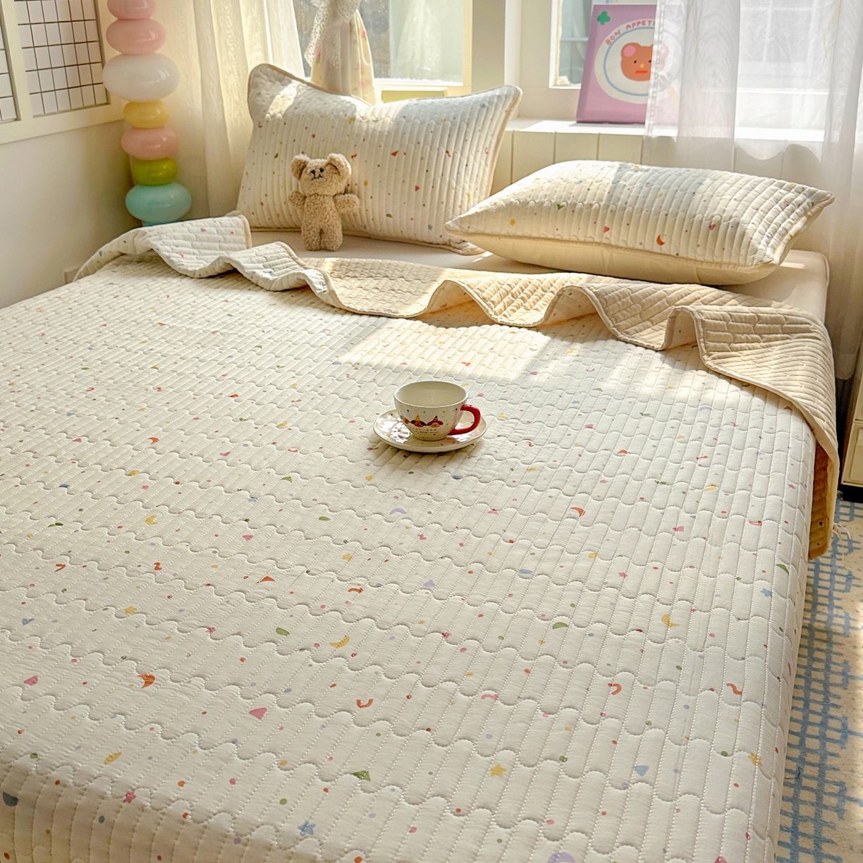 91家纺网 家纺一手货源 找家纺 暖萌 2025新款A类全棉棉花床盖印花系列三件套 快乐魔法