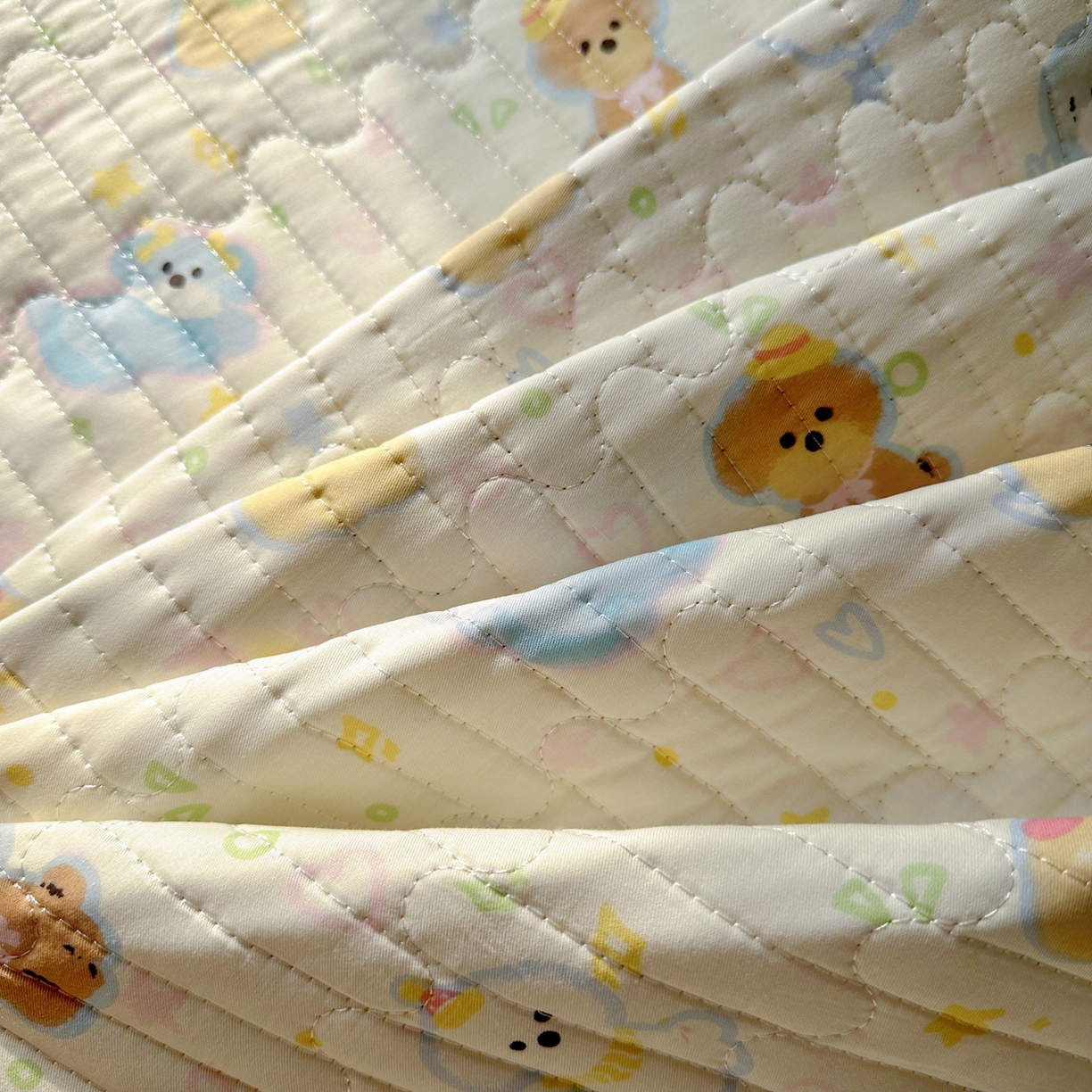 91家纺网 家纺一手货源 找家纺 暖萌 2025新款A类全棉棉花床盖印花系列三件套 童趣绘彩