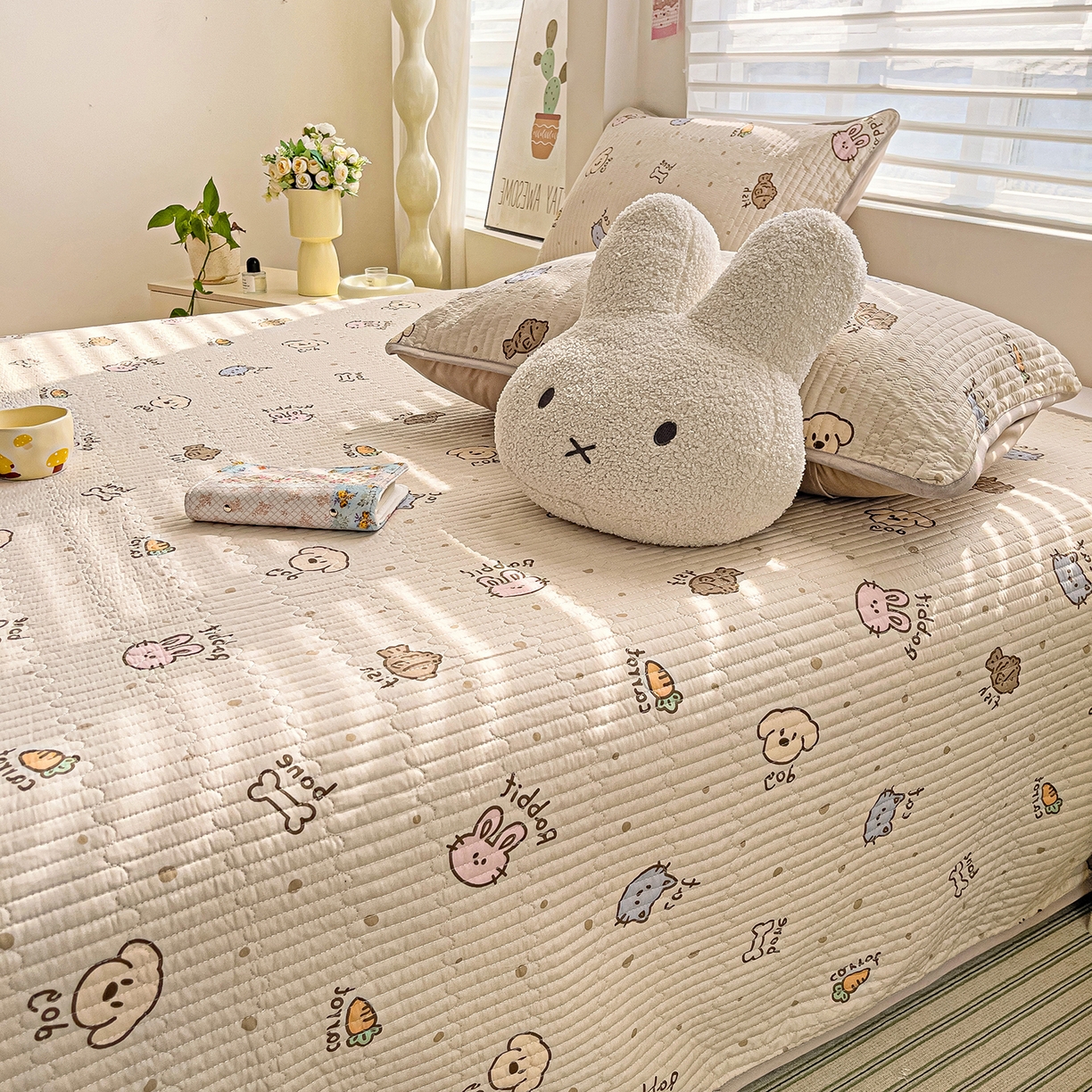 91家纺网 家纺一手货源 找家纺 暖萌 2025新款A类全棉棉花床盖印花系列三件套 宠物时间-米