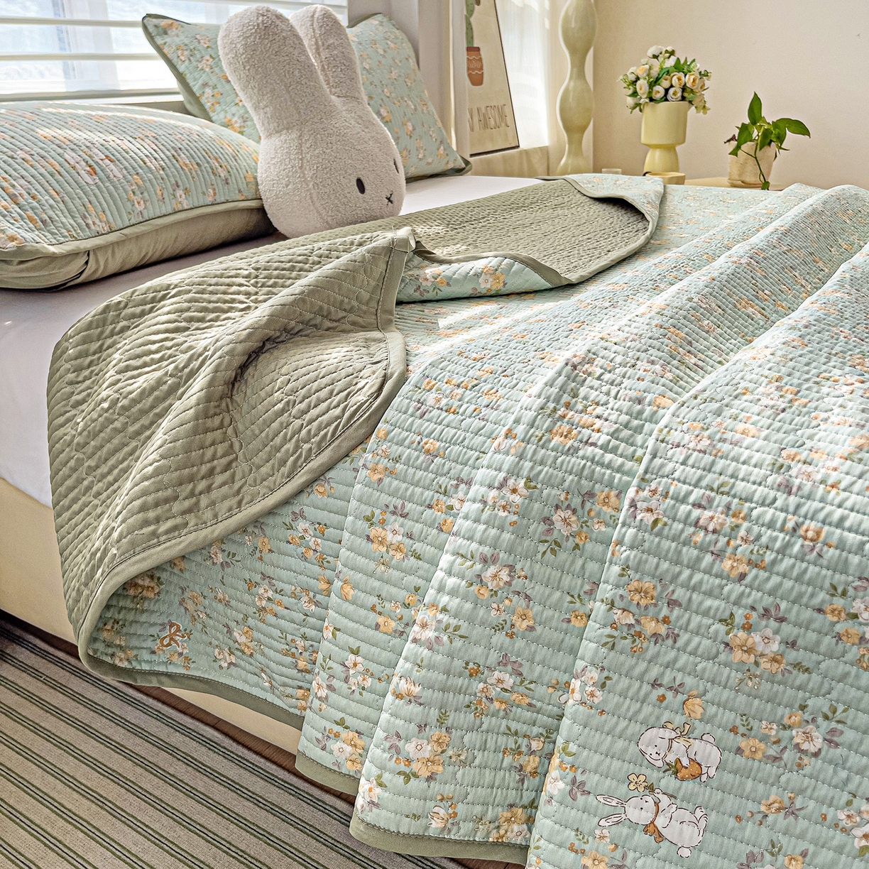 91家纺网 家纺一手货源 找家纺 暖萌 2025新款A类全棉棉花床盖印花系列三件套 花蜜-绿