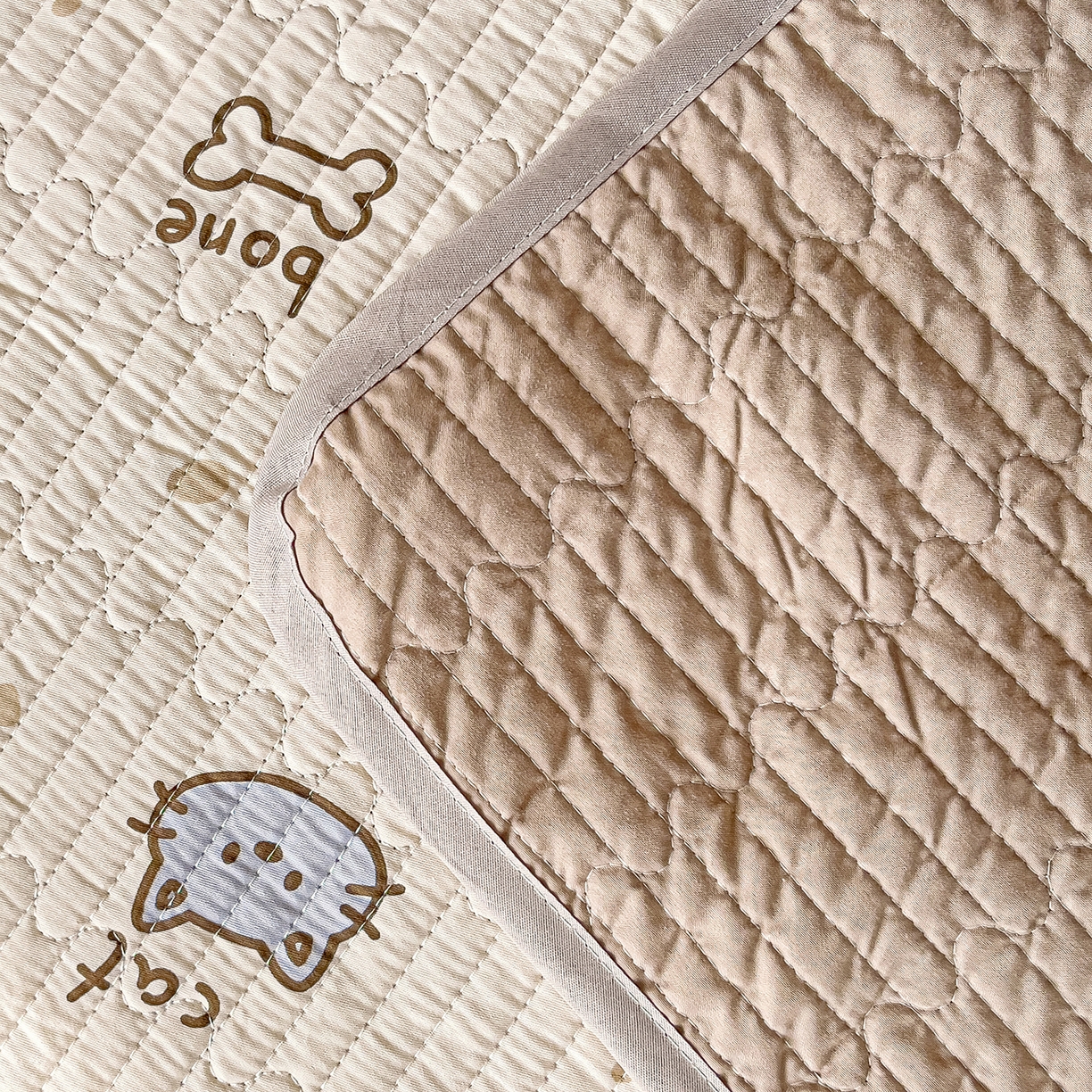 91家纺网 家纺一手货源 找家纺 暖萌 2025新款A类全棉棉花床盖印花系列三件套 宠物时间-米