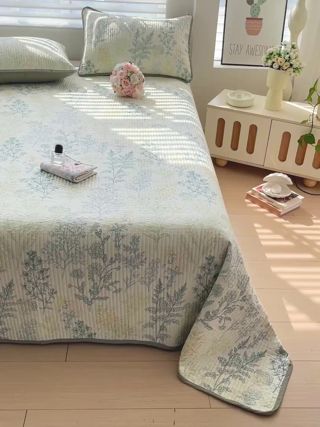 91家纺网 家纺一手货源 找家纺 暖萌 2025新款A类全棉棉花床盖印花系列三件套 幽兰花谷