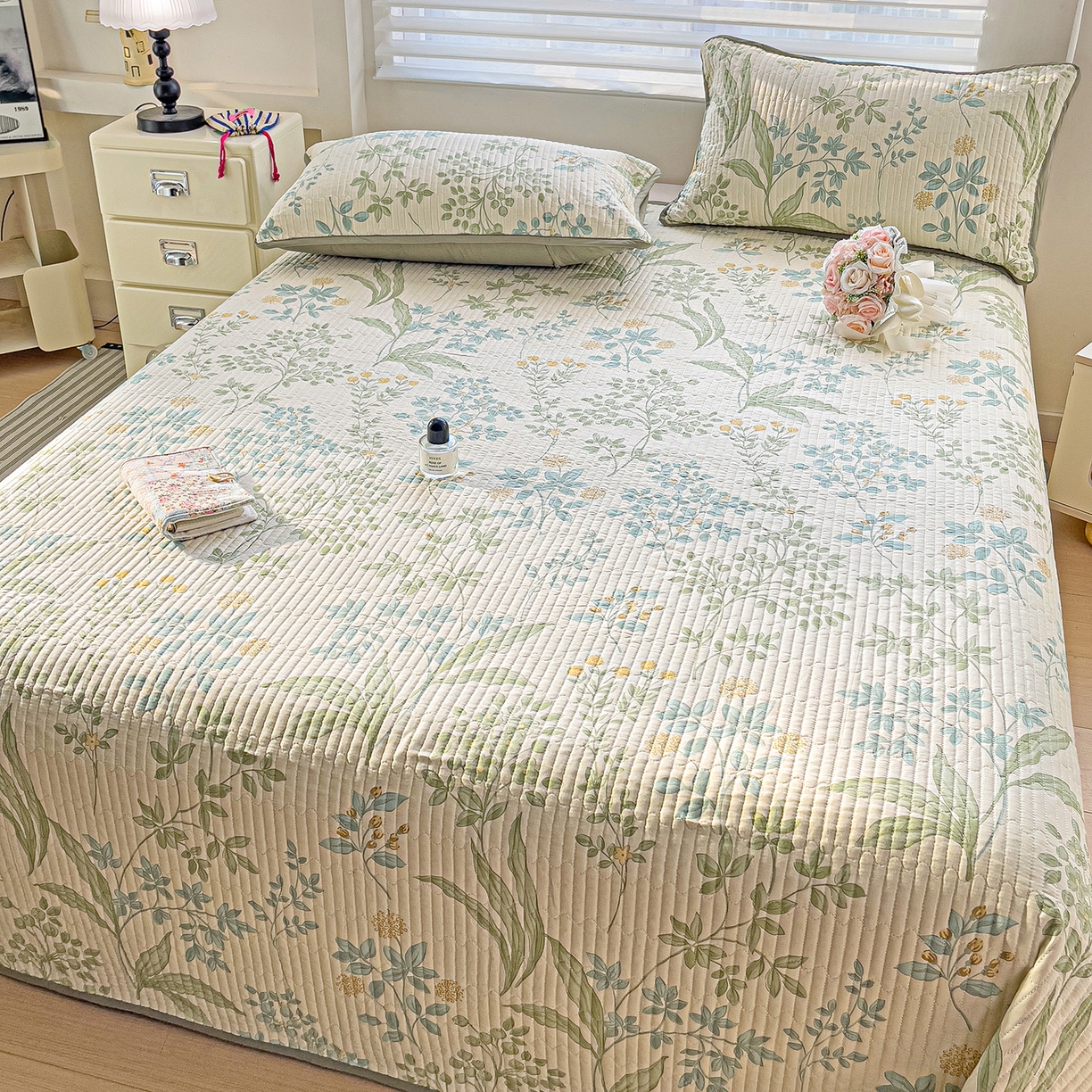 91家纺网 家纺一手货源 找家纺 暖萌 2025新款A类全棉棉花床盖印花系列三件套 仙草