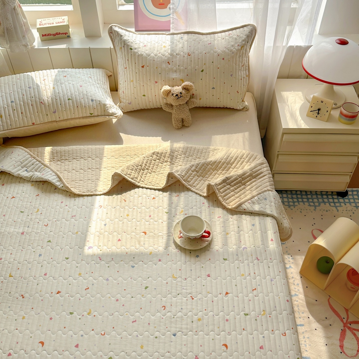 91家纺网 家纺一手货源 找家纺 暖萌 2025新款A类全棉棉花床盖印花系列三件套 快乐魔法