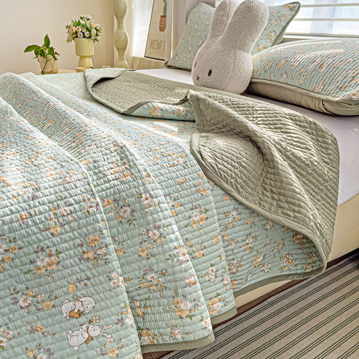 91家纺网 家纺一手货源 找家纺 暖萌 2025新款A类全棉棉花床盖印花系列三件套 花蜜-绿