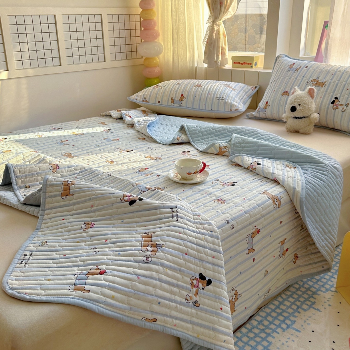 91家纺网 家纺一手货源 找家纺 暖萌 2025新款A类全棉棉花床盖印花系列三件套 糖纸童年