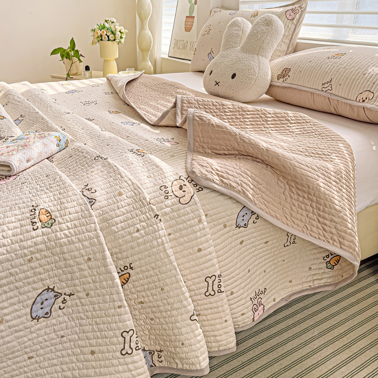 91家纺网 家纺一手货源 找家纺 暖萌 2025新款A类全棉棉花床盖印花系列三件套 宠物时间-米